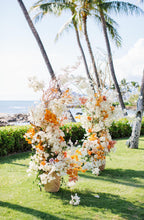 Load image into Gallery viewer, Blooming bougainvilleas & orchid trees wedding ceremony trees - four seasons oahu wedding 
Hawaii wedding Florist