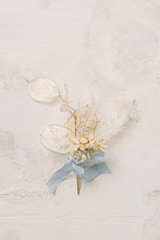 Load image into Gallery viewer, Dried white flower boutonniere with silk ribbon for weddings - oahu hawaii