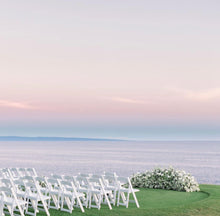 Load image into Gallery viewer, Oahu Hawaii ceremony ground altar florals 
Hawaii ceremony altar with white  & creme flowers