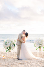 Load image into Gallery viewer, Urn Rentals