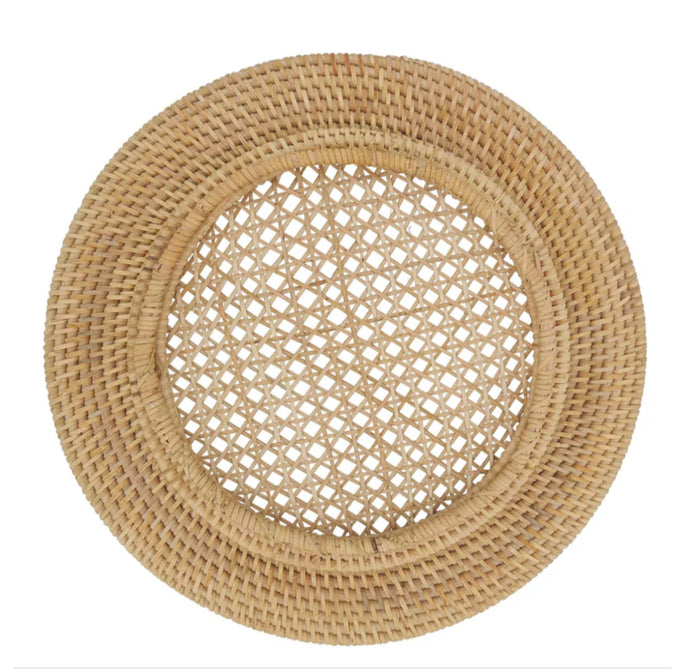 Rattan natural charger - wedding rentals in Hawaii 