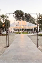 Load image into Gallery viewer, Metal square ceremony backdrop ceremony arch - Hawaii wedding ceremony rentals 