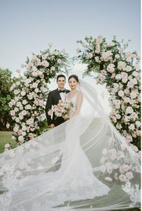 Modern ceremony arch  - Rental