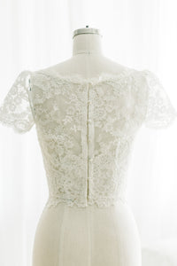 Lilly Lace Top - Rental