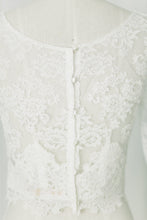 Load image into Gallery viewer, Lilly Lace Top - Rental